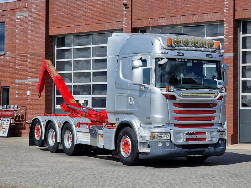 Scania R490 8x4*4 - HIAB XR24SL58 24T hooklift - Euro 6 - Full air - Steering axle - Konkstõstukiga veoauto: pilt 2 Scania R490 8x4*4 - HIAB XR24SL58 24T hooklift - Euro 6 - Full air - Steering axle - Konkstõstukiga veoauto: pilt 2