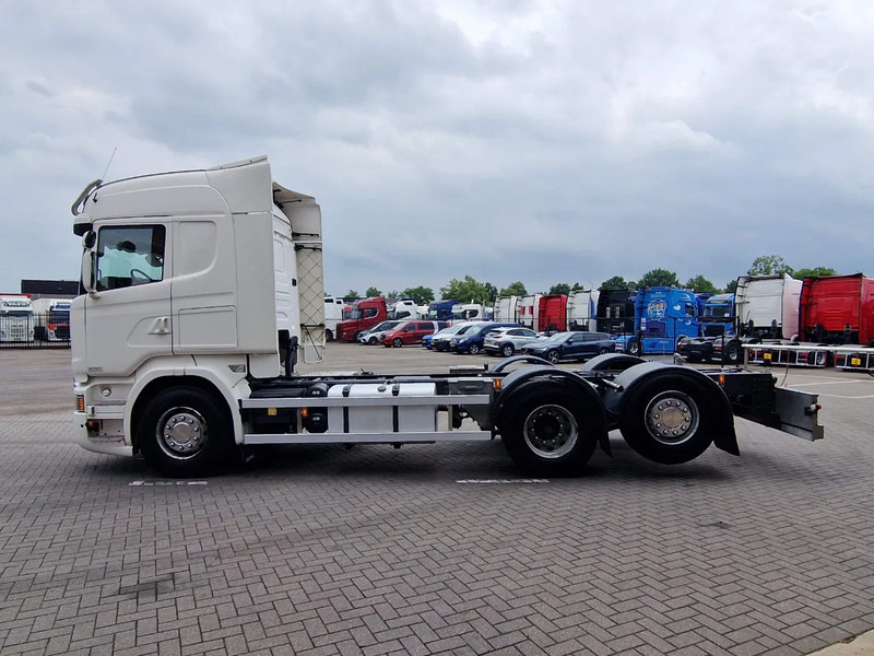 Scania R580 V8 Highline 6x2*4 - Chassis - Retarder - Steering axle - 410 WB - Custom interior - Full air - Kabiinišassiiga veoauto: pilt 4 Scania R580 V8 Highline 6x2*4 - Chassis - Retarder - Steering axle - 410 WB - Custom interior - Full air - Kabiinišassiiga veoauto: pilt 4