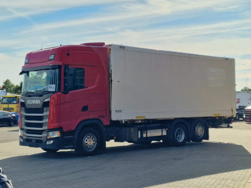 Scania S500 NGS Highline 6x2 - BDF - Full air - Loadlift - Box - Navi - Retarder - Konteinerveduk/ Tõstukiga veoauto: pilt 3 Scania S500 NGS Highline 6x2 - BDF - Full air - Loadlift - Box - Navi - Retarder - Konteinerveduk/ Tõstukiga veoauto: pilt 3