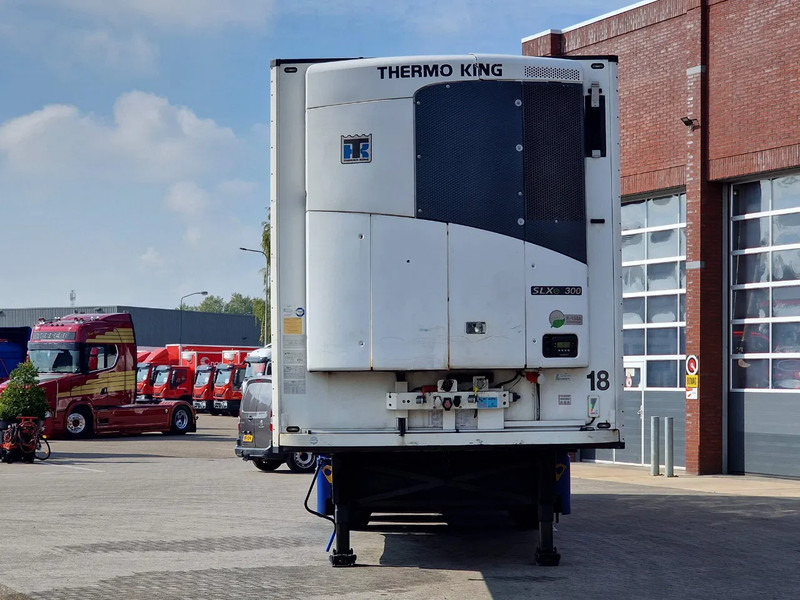 Schmitz Cargobull SCB*S3B Thermoking SLXe 300 Frigo - Dhollandia Loadlift 2.000 KG - Isotermiline poolhaagis: pilt 2 Schmitz Cargobull SCB*S3B Thermoking SLXe 300 Frigo - Dhollandia Loadlift 2.000 KG - Isotermiline poolhaagis: pilt 2