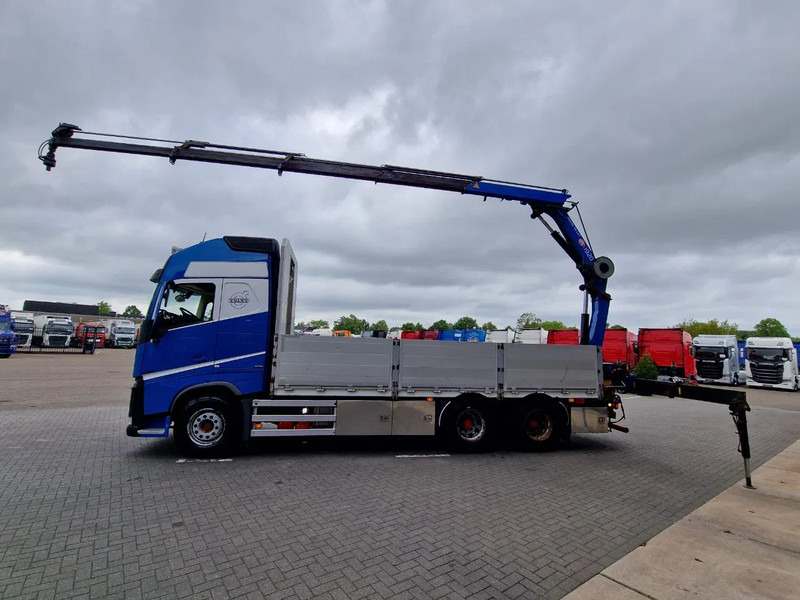 Volvo FH 13.540 Globetrotter 6x4 - HMF 1920K with remote year 2019 - Full air - Leather - Kraanaga veoauto: pilt 4 Volvo FH 13.540 Globetrotter 6x4 - HMF 1920K with remote year 2019 - Full air - Leather - Kraanaga veoauto: pilt 4