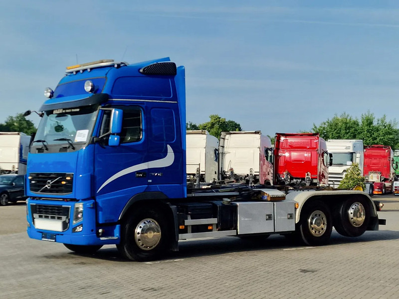 Volvo FH 16.700 Globetrotter 6x2*4 - Palfinger T20 Hook - Retarder - Steering axle - Konkstõstukiga veoauto: pilt 5 Volvo FH 16.700 Globetrotter 6x2*4 - Palfinger T20 Hook - Retarder - Steering axle - Konkstõstukiga veoauto: pilt 5