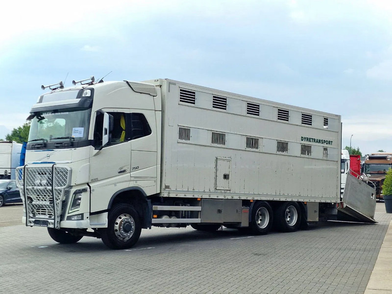 Volvo FH 16.750 6x6/6x4 - Only chassis - VEB + - Full air - Kabiinišassiiga veoauto: pilt 4 Volvo FH 16.750 6x6/6x4 - Only chassis - VEB + - Full air - Kabiinišassiiga veoauto: pilt 4