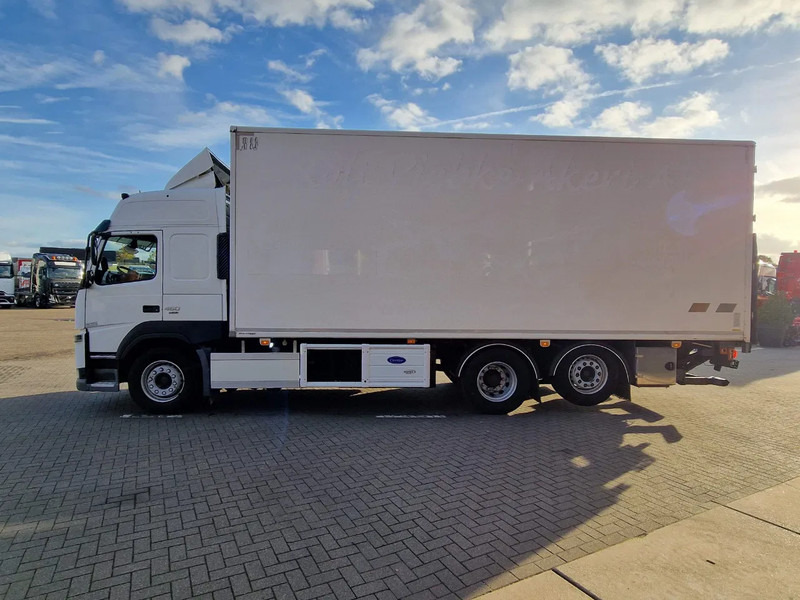 Volvo FM 13.460 Globetrotter 6x2*4 - Frigo Carrier Supra 1150 U MT - Zepro loadlift - Steering axle - Külmutiga veoauto: pilt 4 Volvo FM 13.460 Globetrotter 6x2*4 - Frigo Carrier Supra 1150 U MT - Zepro loadlift - Steering axle - Külmutiga veoauto: pilt 4