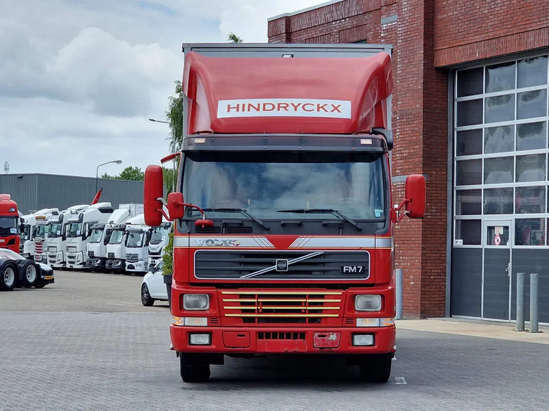 Volvo FM 250 4x- Livestock 2 deck - Lifting floors - Loadlift - Manual gearbox - Loomaveok: pilt 2 Volvo FM 250 4x- Livestock 2 deck - Lifting floors - Loadlift - Manual gearbox - Loomaveok: pilt 2