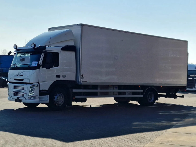 Volvo FM 330 4x2 - Carrier MT 18 Frigo - Loadlift - Full air - Sleepercab - Külmutiga veoauto: pilt 3 Volvo FM 330 4x2 - Carrier MT 18 Frigo - Loadlift - Full air - Sleepercab - Külmutiga veoauto: pilt 3