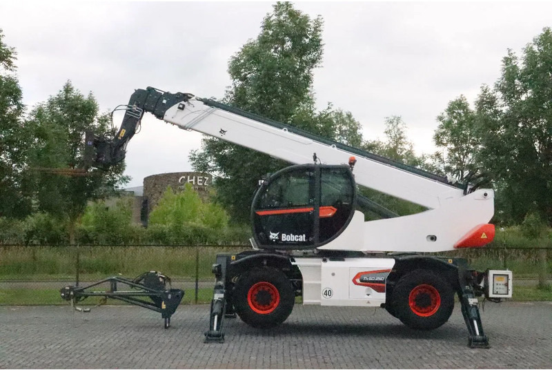 Bobcat TR 50.250 | JIB WINCH | FORKS | ELECTRICALLY OPERABLE 380V - Teleskooplaadur: pilt 1 Bobcat TR 50.250 | JIB WINCH | FORKS | ELECTRICALLY OPERABLE 380V - Teleskooplaadur: pilt 1