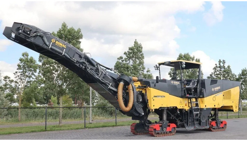 Bomag BM 2200/75 | COLD PLANER | NEW CONDITION! - Asfaldimasin: pilt 3 Bomag BM 2200/75 | COLD PLANER | NEW CONDITION! - Asfaldimasin: pilt 3