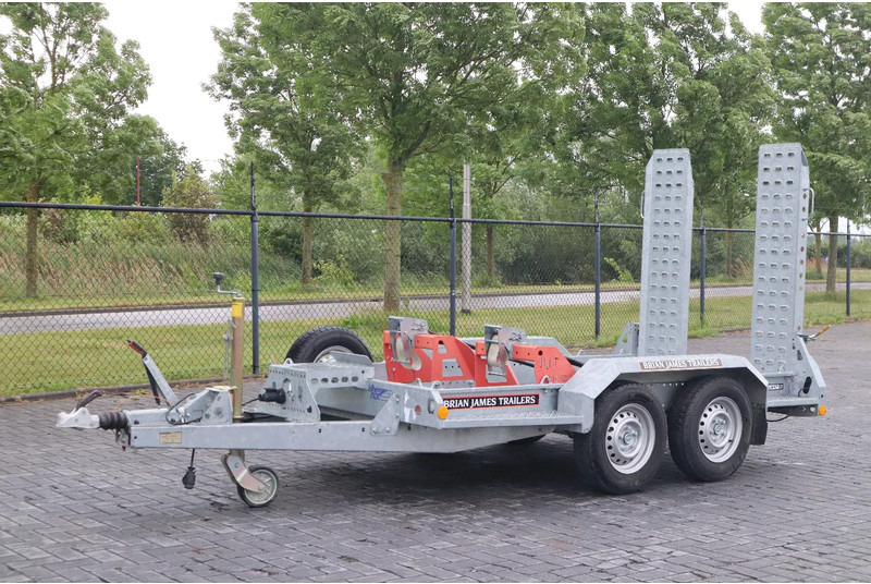 Brian James DIGGER PLANT 2700 KG | TANDEM AXLE | MACHINE TRANSPORT - Platvormhaagis/ Madelhaagis: pilt 2 Brian James DIGGER PLANT 2700 KG | TANDEM AXLE | MACHINE TRANSPORT - Platvormhaagis/ Madelhaagis: pilt 2