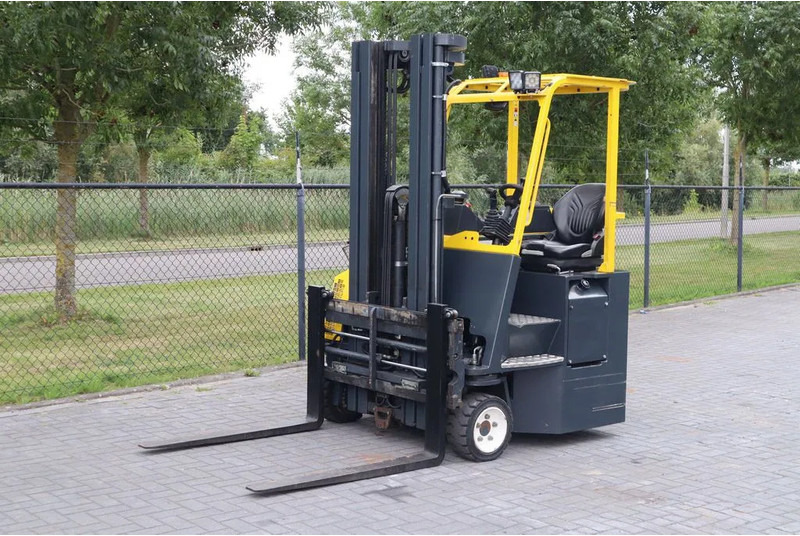 Combilift CB3000 | 2.5 TON | 6 METER | TRIPLEX | SIDESHIFT - 4-suunaline lükandmastiga tõstuk: pilt 2 Combilift CB3000 | 2.5 TON | 6 METER | TRIPLEX | SIDESHIFT - 4-suunaline lükandmastiga tõstuk: pilt 2