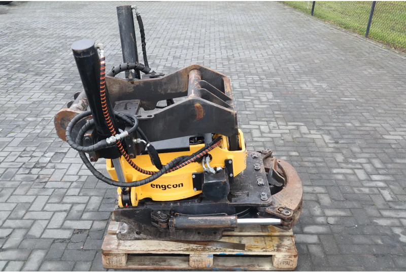 Engcon S80 | KM80 | GRIPPER | AUX HYDR. | GOOD CONDITION - Kallutav pöördpea - Ehitusmasinad: pilt 4 Engcon S80 | KM80 | GRIPPER | AUX HYDR. | GOOD CONDITION - Kallutav pöördpea - Ehitusmasinad: pilt 4