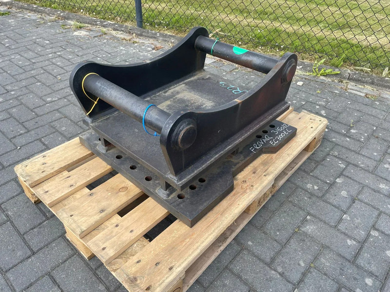 HK Spesialisten S70 | ADAPTER PLATE | DEMAREC DRG 28 / 36 / MQP 25 - Lammutuskäärid - Ehitusmasinad: pilt 1 HK Spesialisten S70 | ADAPTER PLATE | DEMAREC DRG 28 / 36 / MQP 25 - Lammutuskäärid - Ehitusmasinad: pilt 1
