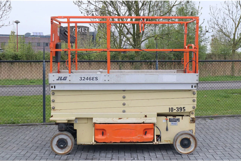 JLG 3246 ES | 12 METER | 320 KG - Käärlift: pilt 1 JLG 3246 ES | 12 METER | 320 KG - Käärlift: pilt 1