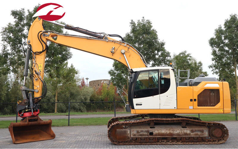 Liebherr R924 WLC | ROTOTILT R8 | BUCKET | - Lintekskavaator: pilt 1 Liebherr R924 WLC | ROTOTILT R8 | BUCKET | - Lintekskavaator: pilt 1