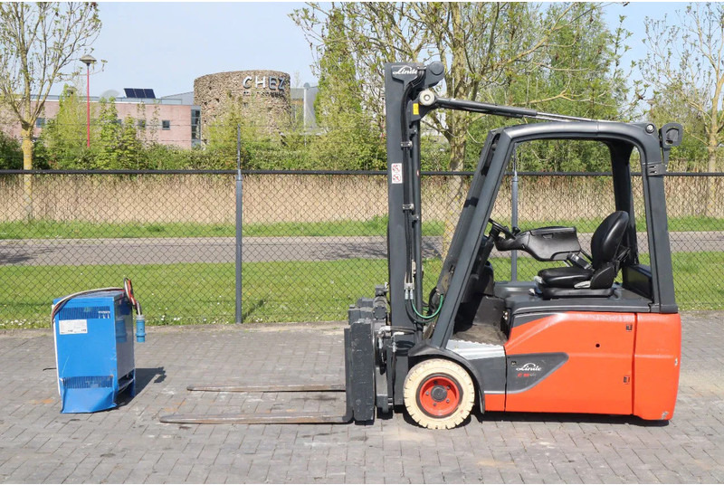 Linde E18 -02 | ROTATOR FORKS | SIDESHIFT - Elektritõstuk: pilt 1 Linde E18 -02 | ROTATOR FORKS | SIDESHIFT - Elektritõstuk: pilt 1