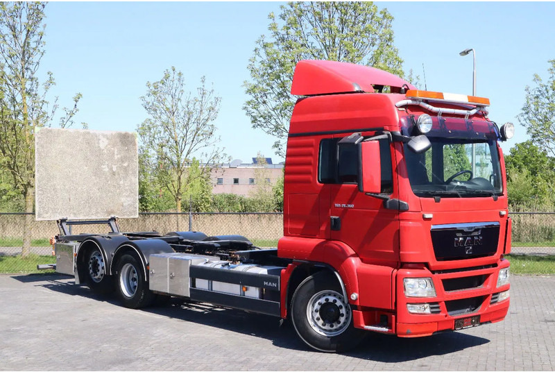 MAN TGS 26.360 | 6X2 | BDF | ONLY 80.000 KM! | EURO 5 - Kabiinišassiiga veoauto: pilt 2 MAN TGS 26.360 | 6X2 | BDF | ONLY 80.000 KM! | EURO 5 - Kabiinišassiiga veoauto: pilt 2
