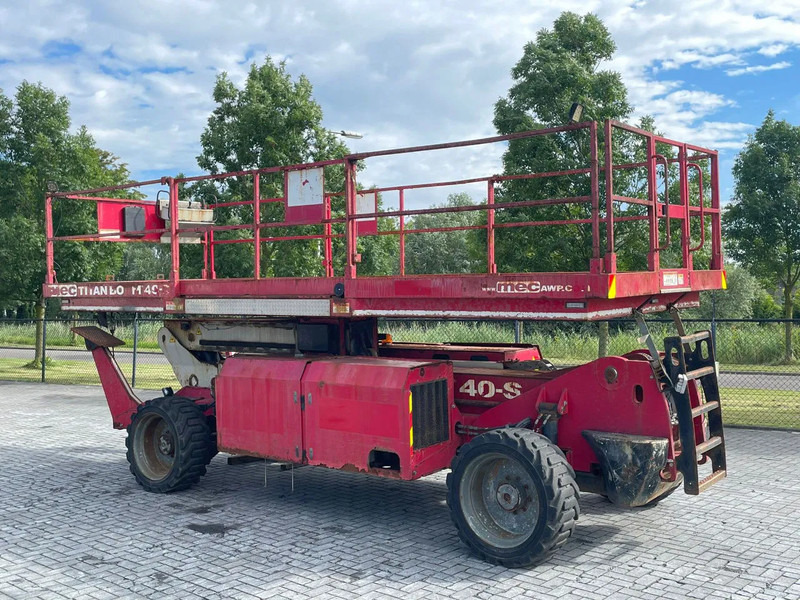 MEC TITAN BOOM 40-S | PARTS MACHINE | NOT WORKING - Teleskooppoom: pilt 2 MEC TITAN BOOM 40-S | PARTS MACHINE | NOT WORKING - Teleskooppoom: pilt 2