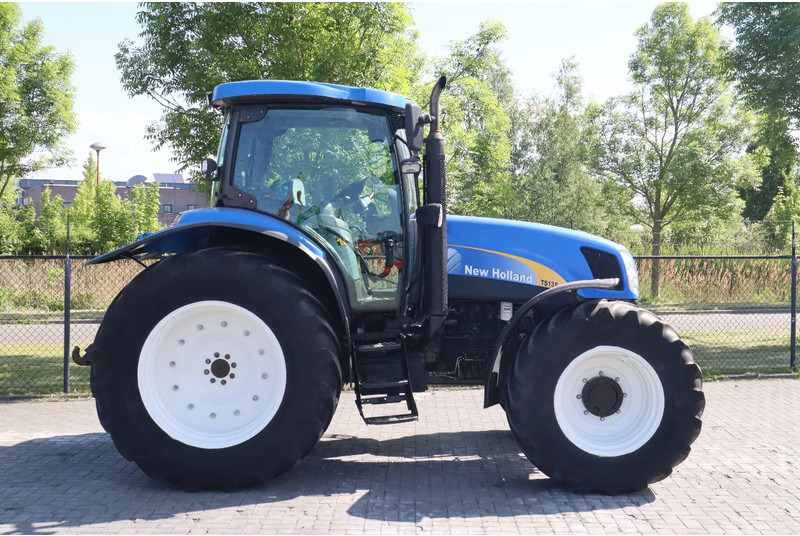 New Holland TS135A | 40 KM/H | 4X4 | SUPERSTEER - Traktor: pilt 4 New Holland TS135A | 40 KM/H | 4X4 | SUPERSTEER - Traktor: pilt 4