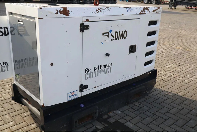 SDMO R44C3 | 44 KVA | GOOD WORKING - Generaatorikomplekt: pilt 5 SDMO R44C3 | 44 KVA | GOOD WORKING - Generaatorikomplekt: pilt 5
