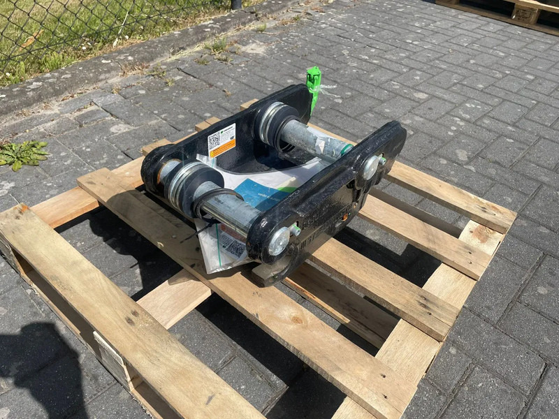 STEELWRIST QC S40 FPL | QUICK COUPLER | 2 - 6 TON | NEW / UNUSED - Lammutuskäärid - Ehitusmasinad: pilt 3 STEELWRIST QC S40 FPL | QUICK COUPLER | 2 - 6 TON | NEW / UNUSED - Lammutuskäärid - Ehitusmasinad: pilt 3