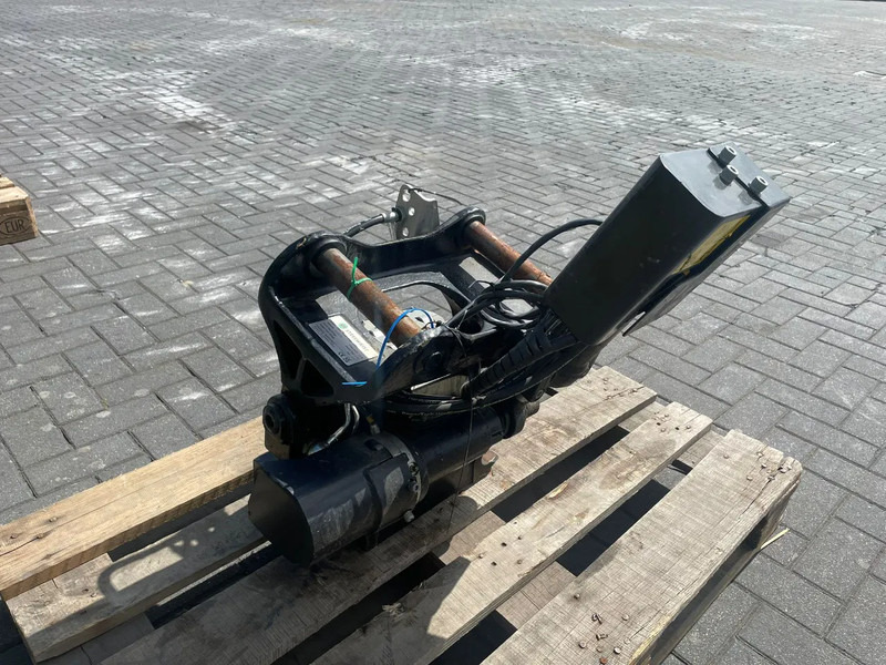 STEELWRIST STEELWRIST X06 S40 | TILT ROTATOR | VLS | FPL | RF | NEW / UNUSED - Kallutav pöördpea - Ehitusmasinad: pilt 5 STEELWRIST STEELWRIST X06 S40 | TILT ROTATOR | VLS | FPL | RF | NEW / UNUSED - Kallutav pöördpea - Ehitusmasinad: pilt 5
