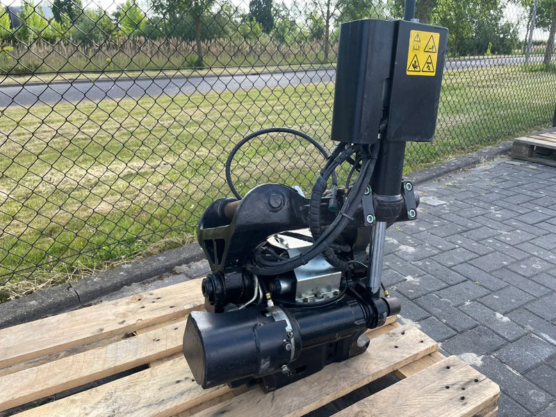 STEELWRIST X06 S40 | TILT ROTATOR | VLS | FPL | FF | NEW / UNUSED - Kallutav pöördpea - Ehitusmasinad: pilt 3 STEELWRIST X06 S40 | TILT ROTATOR | VLS | FPL | FF | NEW / UNUSED - Kallutav pöördpea - Ehitusmasinad: pilt 3