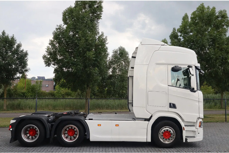 Scania R580 V8 NGS | 6X4 | RETARDER | HYDRAULICS | 66 TON | EURO 6 - Sadulveok: pilt 3 Scania R580 V8 NGS | 6X4 | RETARDER | HYDRAULICS | 66 TON | EURO 6 - Sadulveok: pilt 3