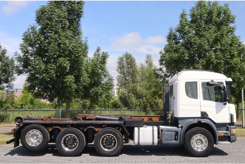 Scania P124-420 | 8X4 | HOOKLIFT | MANUAL | BIG AXLES | EURO 3 - Konkstõstukiga veoauto: pilt 4 Scania P124-420 | 8X4 | HOOKLIFT | MANUAL | BIG AXLES | EURO 3 - Konkstõstukiga veoauto: pilt 4
