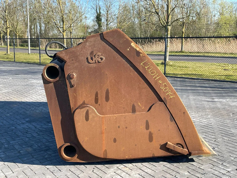 UFO HTS | 7 M3 | HIGH TIP BUCKET | VOLVO L220H | NEW BLADE - Kopp - Ehitusmasinad: pilt 4 UFO HTS | 7 M3 | HIGH TIP BUCKET | VOLVO L220H | NEW BLADE - Kopp - Ehitusmasinad: pilt 4
