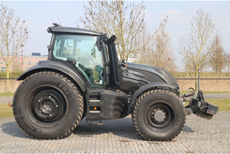 Valtra T234 D UNLIMITED | FRONT PTO | 53 KM/H | FULL OPTION - Traktor: pilt 4 Valtra T234 D UNLIMITED | FRONT PTO | 53 KM/H | FULL OPTION - Traktor: pilt 4