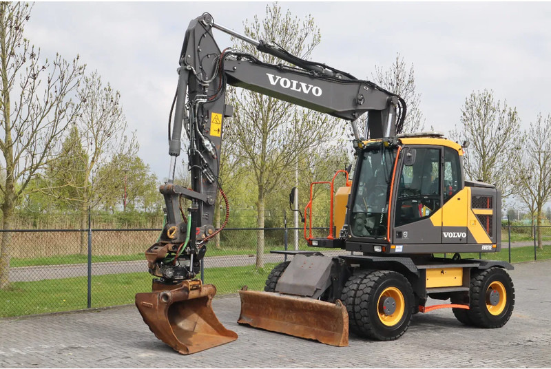 Volvo EWR 170 E | ROTOTILT | BUCKET | DOZERBLADE | TRAILER HYDR - Ratastel ekskavaator: pilt 2 Volvo EWR 170 E | ROTOTILT | BUCKET | DOZERBLADE | TRAILER HYDR - Ratastel ekskavaator: pilt 2