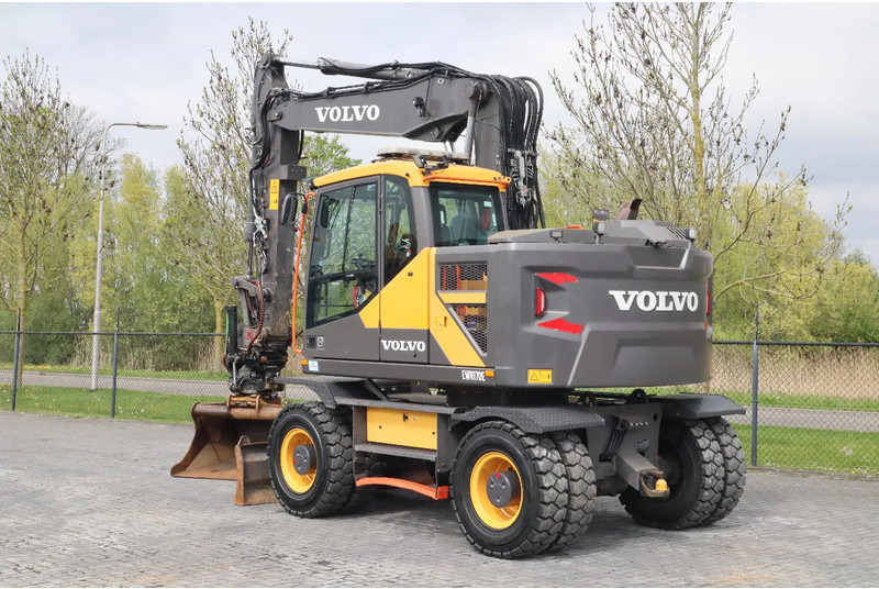 Volvo EWR 170 E | ROTOTILT | BUCKET | DOZERBLADE | TRAILER HYDR - Ratastel ekskavaator: pilt 3 Volvo EWR 170 E | ROTOTILT | BUCKET | DOZERBLADE | TRAILER HYDR - Ratastel ekskavaator: pilt 3