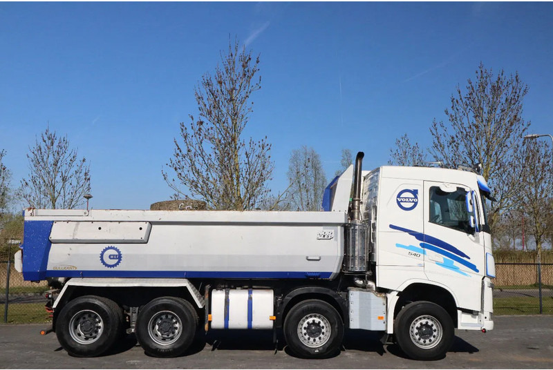 Volvo FH 540 | 8X4 | TANDEMLIFT | RETARDER | BIG AXLES | EURO 6 - Kallurauto: pilt 4 Volvo FH 540 | 8X4 | TANDEMLIFT | RETARDER | BIG AXLES | EURO 6 - Kallurauto: pilt 4