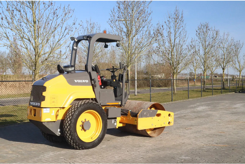 Volvo SD45B | GOOD CONDIITON | LOW HOURS liising Volvo SD45B | GOOD CONDIITON | LOW HOURS: pilt 6