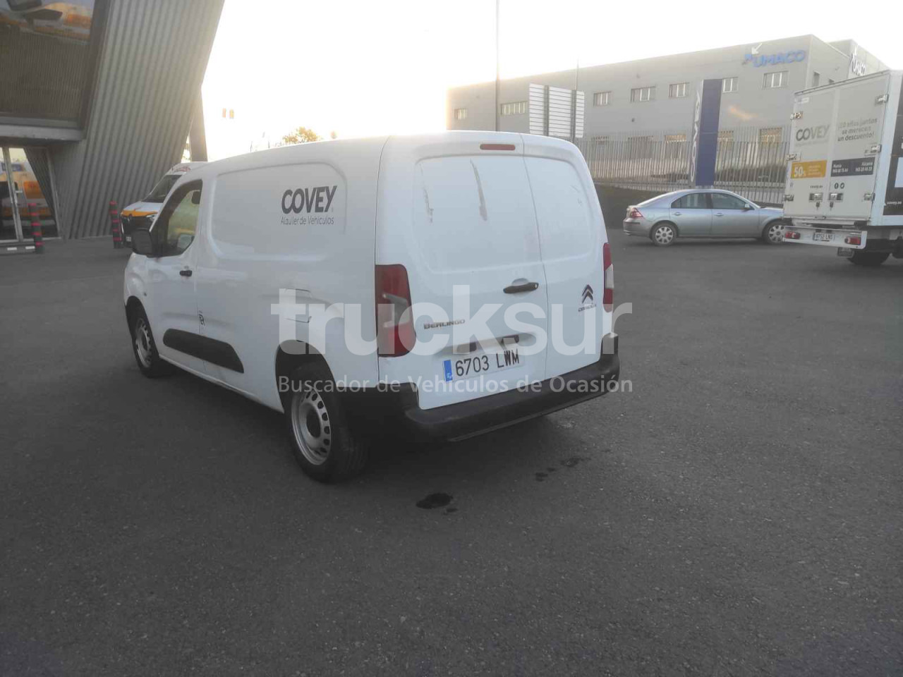 CITROEN BERLINGO XL - Tarbesõiduk furgoon: pilt 2 CITROEN BERLINGO XL - Tarbesõiduk furgoon: pilt 2