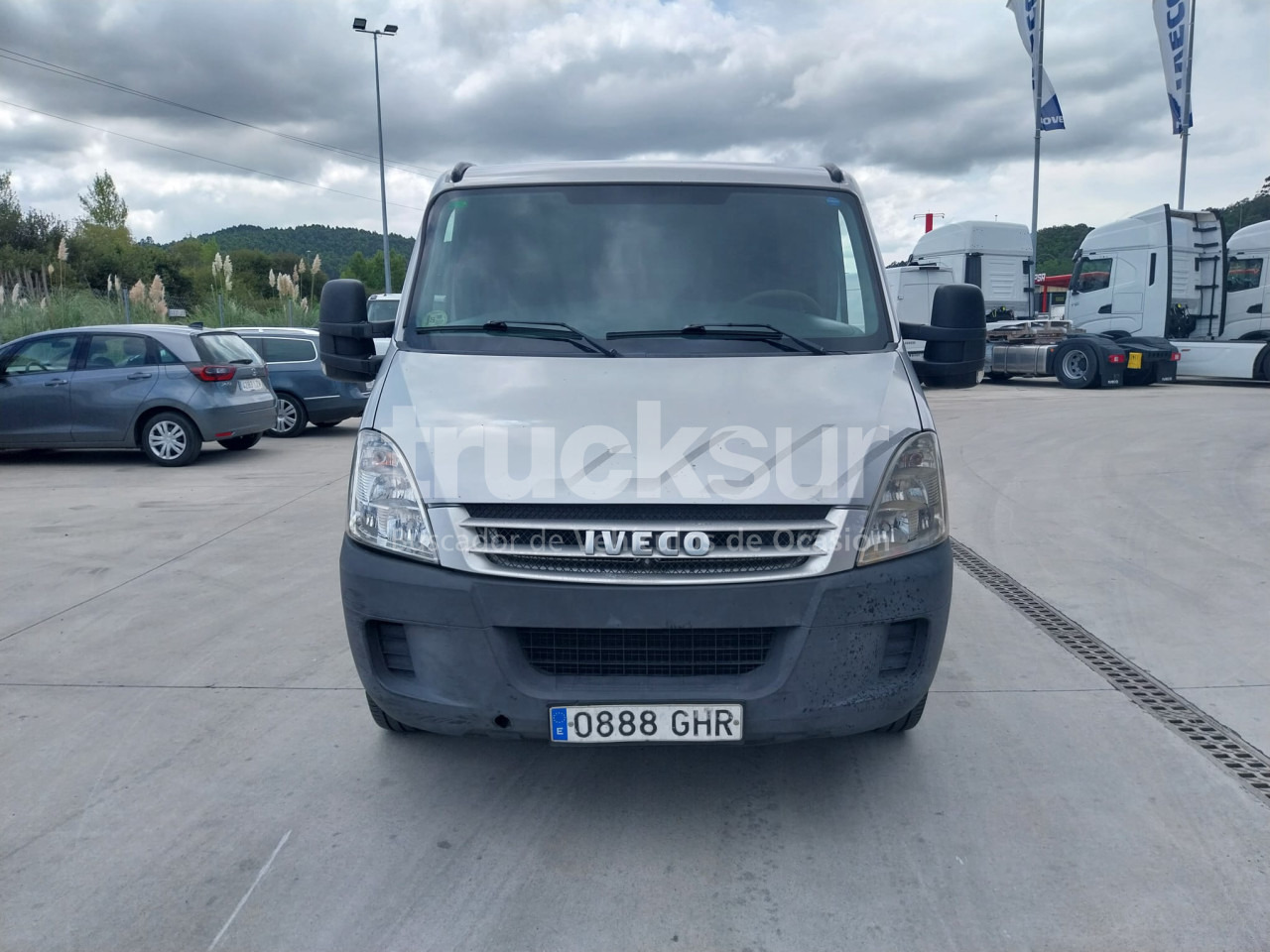 IVECO DAILY 35S12 7M3 - Tarbesõiduk furgoon: pilt 4 IVECO DAILY 35S12 7M3 - Tarbesõiduk furgoon: pilt 4