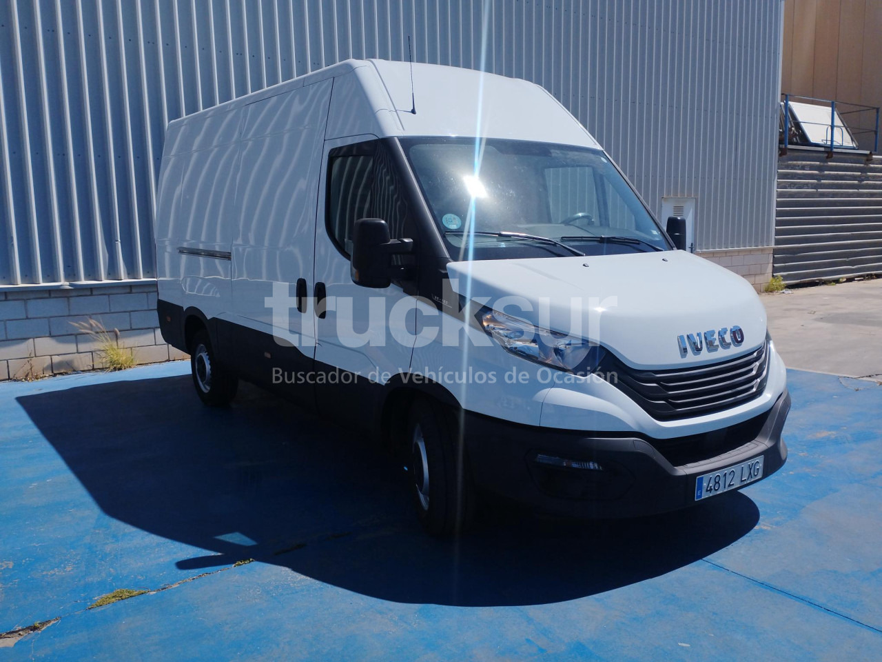 IVECO DAILY 35S16 F 12M3 - Tarbesõiduk furgoon: pilt 2 IVECO DAILY 35S16 F 12M3 - Tarbesõiduk furgoon: pilt 2