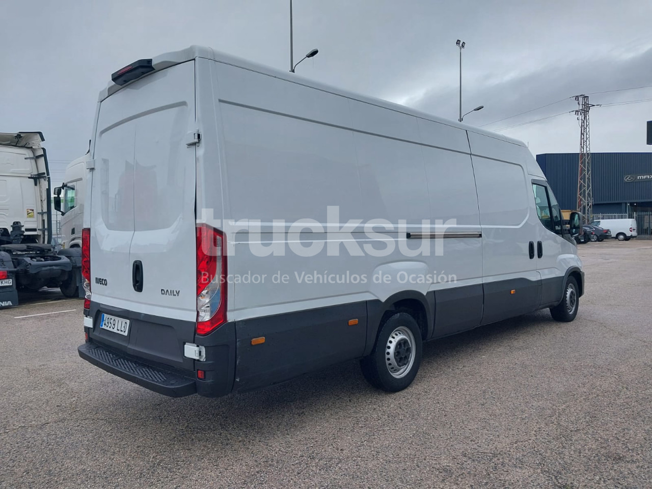 IVECO DAILY 35S16 - Tarbesõiduk furgoon: pilt 4 IVECO DAILY 35S16 - Tarbesõiduk furgoon: pilt 4