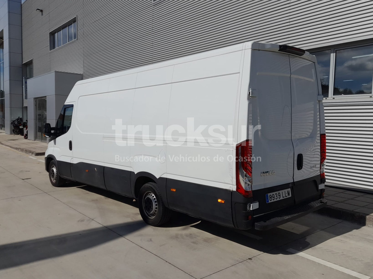 IVECO DAILY 35S16 - Tarbesõiduk furgoon: pilt 3 IVECO DAILY 35S16 - Tarbesõiduk furgoon: pilt 3