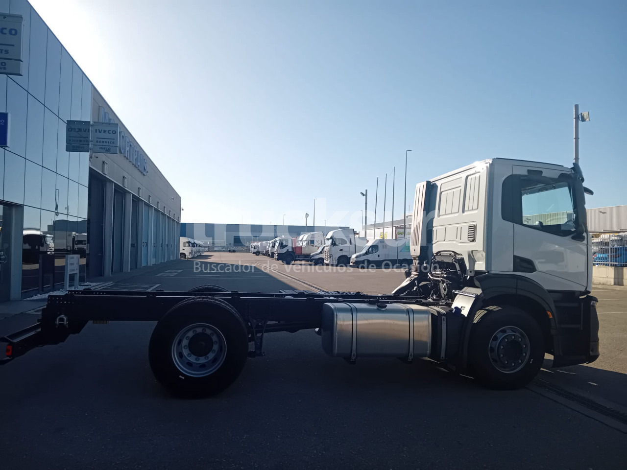 IVECO X-WAY 420 - Kabiinišassiiga veoauto: pilt 4 IVECO X-WAY 420 - Kabiinišassiiga veoauto: pilt 4