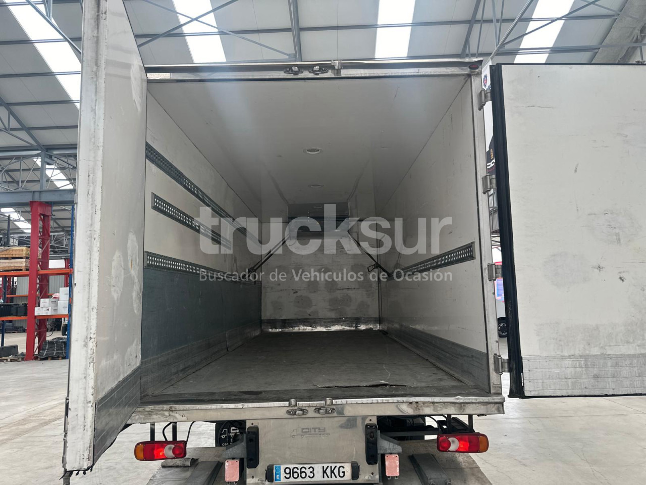 RENAULT D 12.210 - Külmutiga veoauto: pilt 5 RENAULT D 12.210 - Külmutiga veoauto: pilt 5