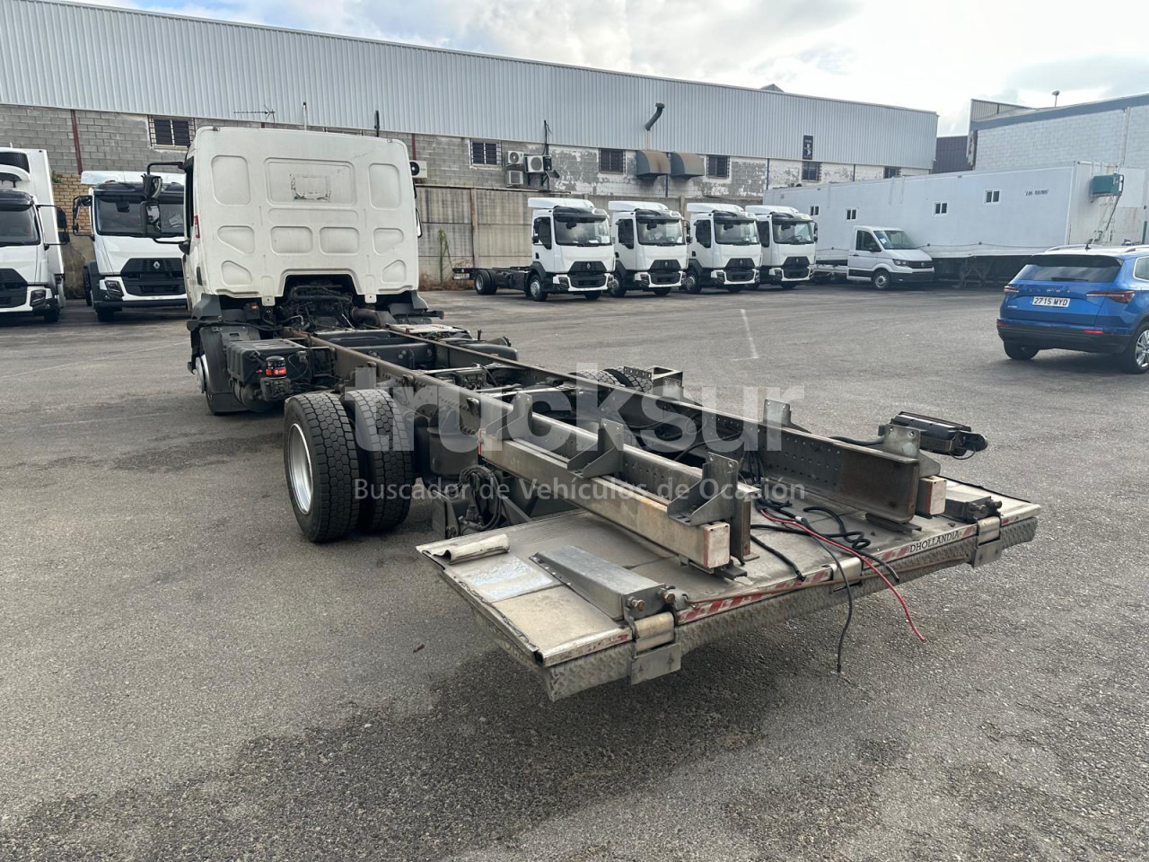 RENAULT D12.210 - Kabiinišassiiga veoauto: pilt 3 RENAULT D12.210 - Kabiinišassiiga veoauto: pilt 3