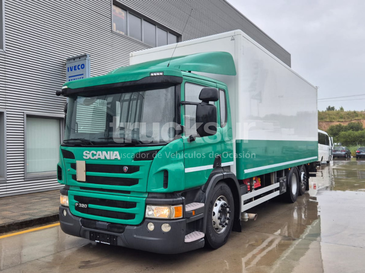 SCANIA P320.26 ejes 6x2*4 - Kasti veoauto: pilt 1 SCANIA P320.26 ejes 6x2*4 - Kasti veoauto: pilt 1