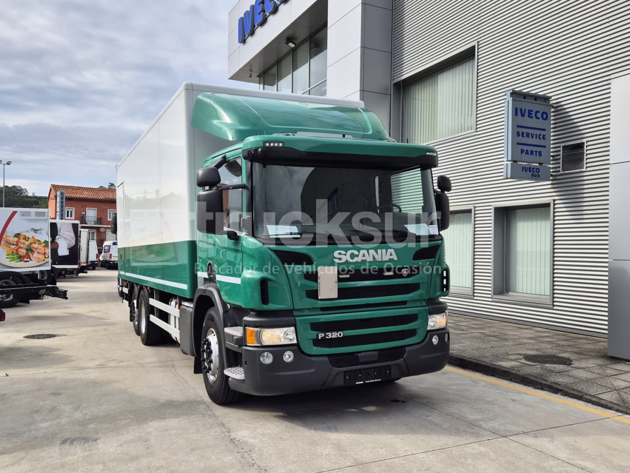 SCANIA P320.26 ejes 6x2*4 - Kasti veoauto: pilt 3 SCANIA P320.26 ejes 6x2*4 - Kasti veoauto: pilt 3