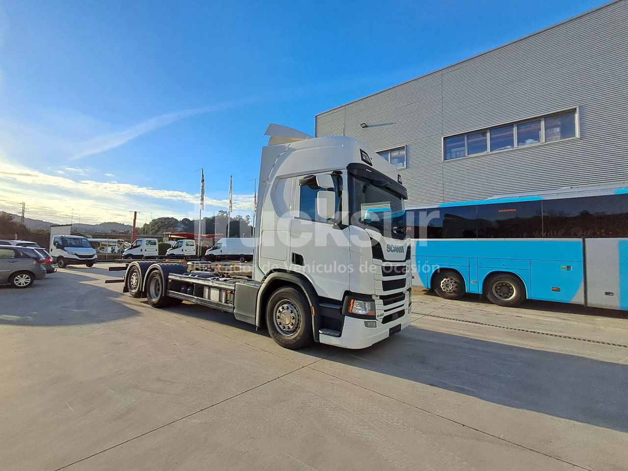 SCANIA R450.26 ejes 6x2*4 - Kabiinišassiiga veoauto: pilt 1 SCANIA R450.26 ejes 6x2*4 - Kabiinišassiiga veoauto: pilt 1