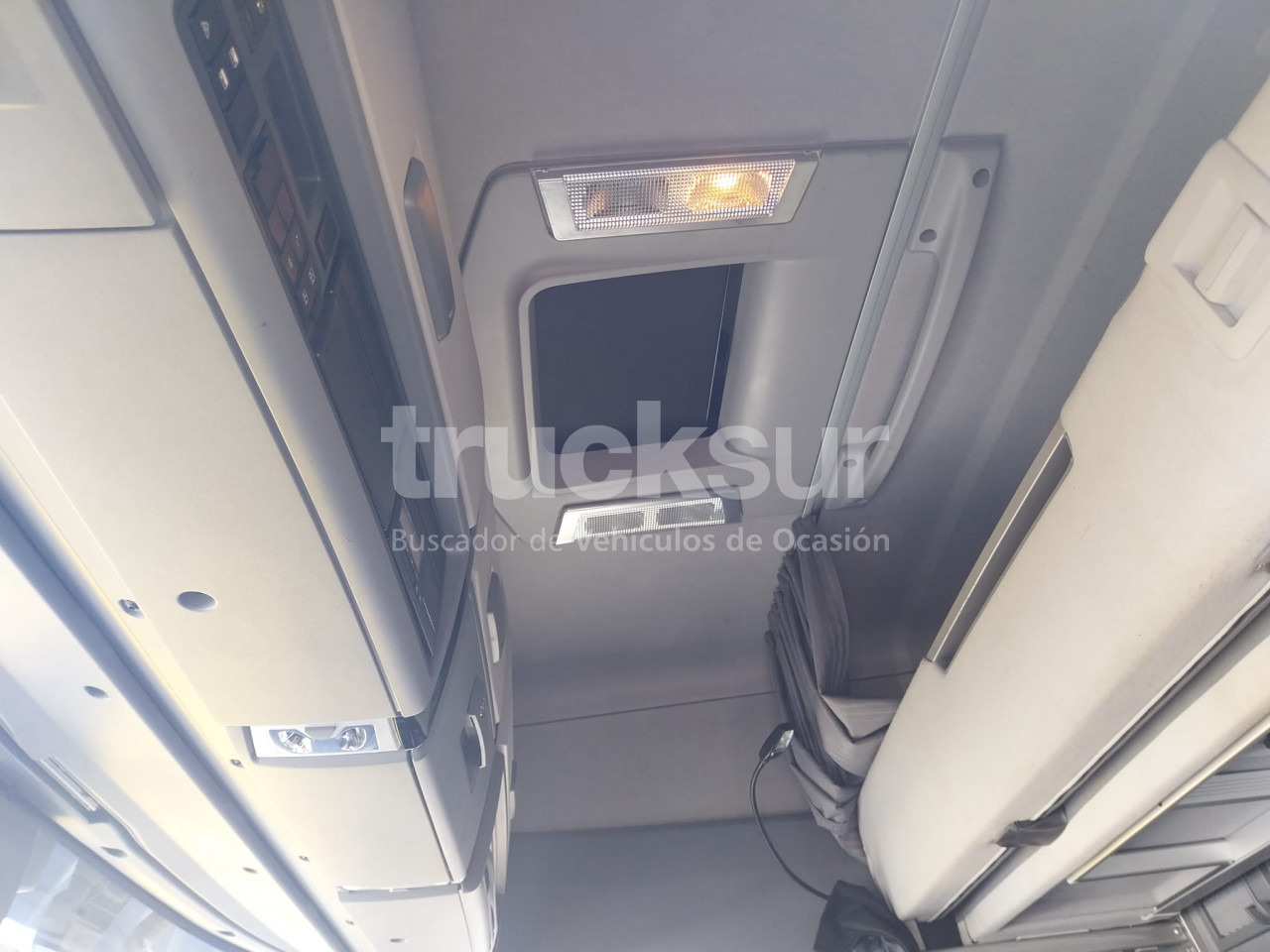 Sadulveok RENAULT T520 6X2*4 SLEEPER CAB: pilt 25