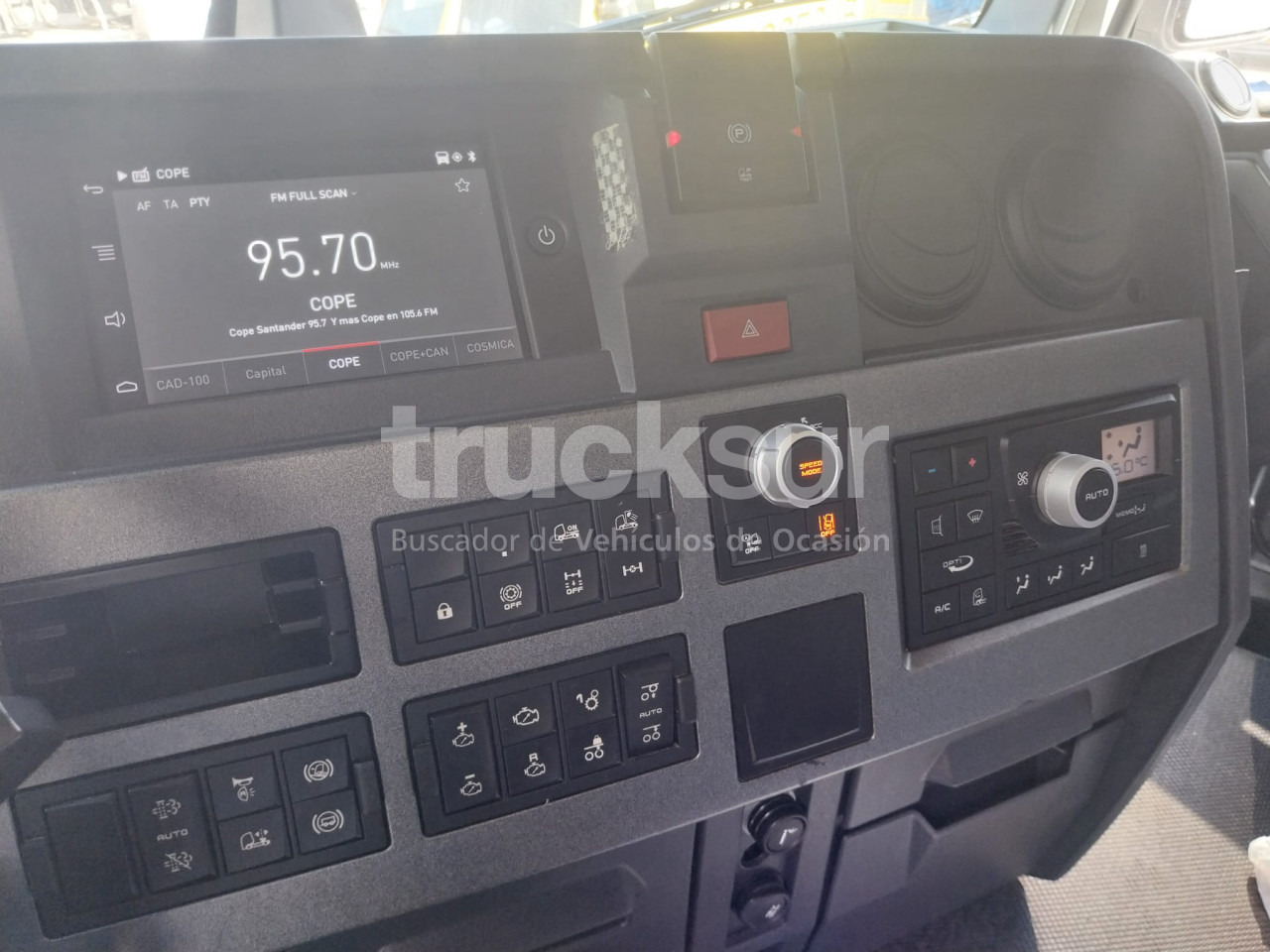 Sadulveok RENAULT T520 6X2*4 SLEEPER CAB: pilt 22