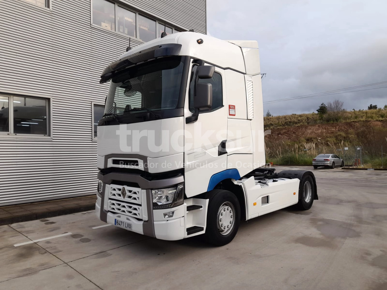 RENAULT T520 HIGH SLEEPER CAB - Sadulveok: pilt 1 RENAULT T520 HIGH SLEEPER CAB - Sadulveok: pilt 1