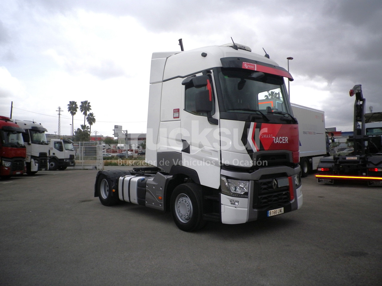 RENAULT T520 HIGH SLEEPER CAB - Sadulveok: pilt 3 RENAULT T520 HIGH SLEEPER CAB - Sadulveok: pilt 3
