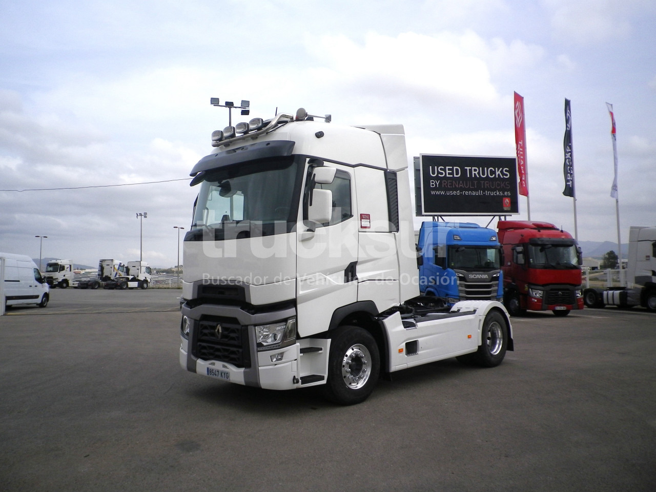RENAULT T520 HIGH SLEEPER CAB - Sadulveok: pilt 1 RENAULT T520 HIGH SLEEPER CAB - Sadulveok: pilt 1